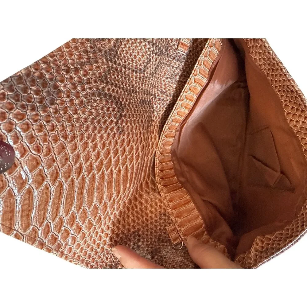 Vintage-Style Brown Faux Snakeskin Envelope Clutch Purse With‎ Magnetic Closure